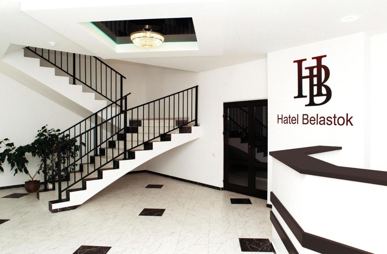 Belastok Hotel Njaswisch Exterior foto